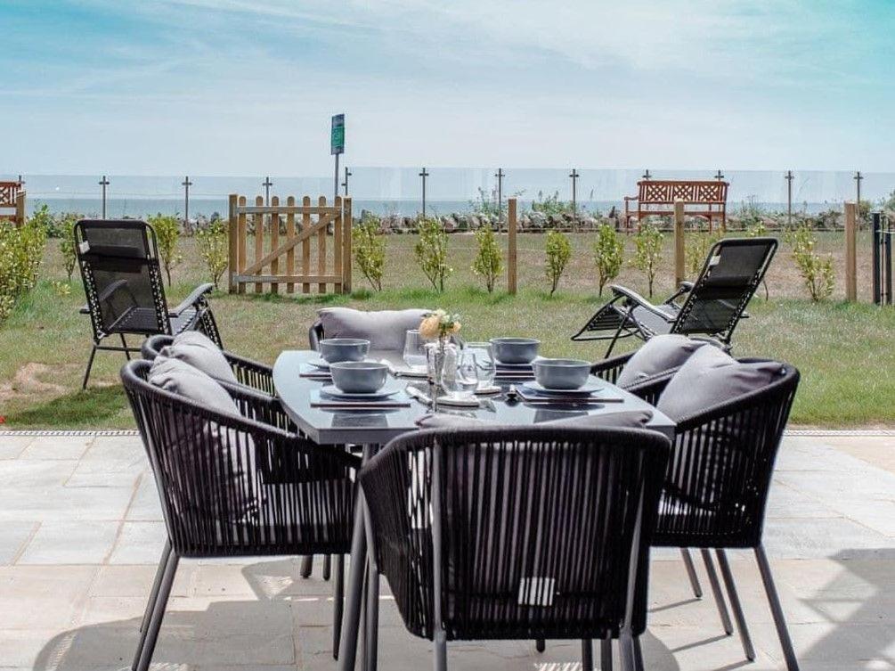 The Beach Retreat Sandown Exterior photo
